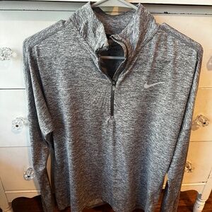 Nike Dri-fit pullover
